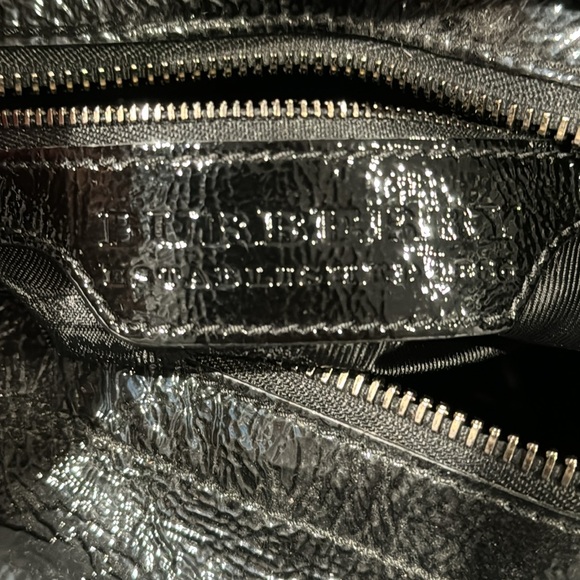 BURBERRY Black Patent Leather Cartridge Pleated Large Lowry Tote Bag - Picture 7 of 7